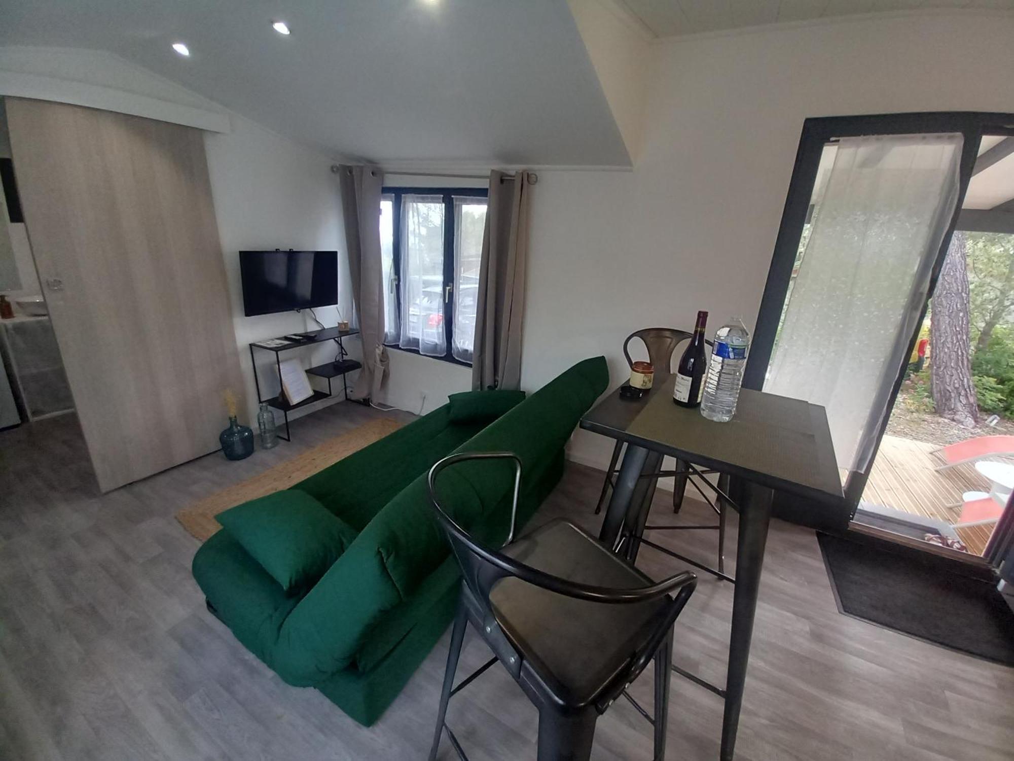 Mobilhome A Deux Pas Du Circuit Du Castellet Avec Terrasse Vue Mer Ле-Кастелле Экстерьер фото